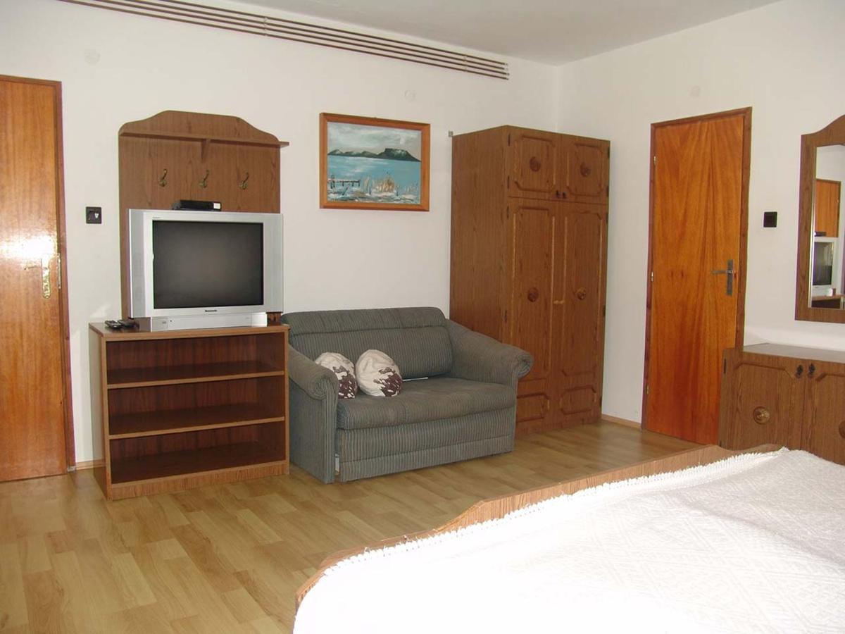 Eifert Haz Bed & Breakfast Balatongyorok Ngoại thất bức ảnh